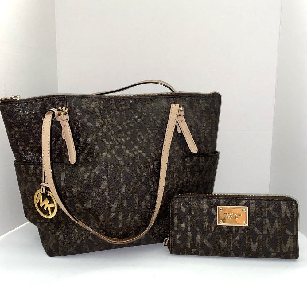 MICHAEL KORS Signature Logo Bag with‎ Wallet